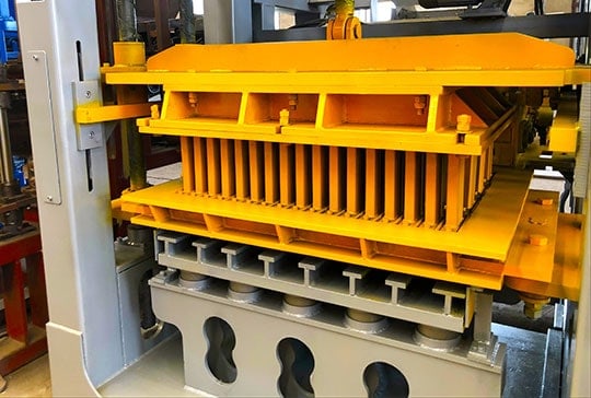 Form-Bricks-Machine-Factory-2