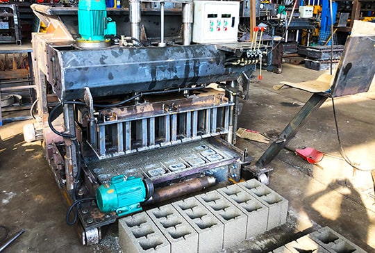 Mobile-Block-Making-Machine-4