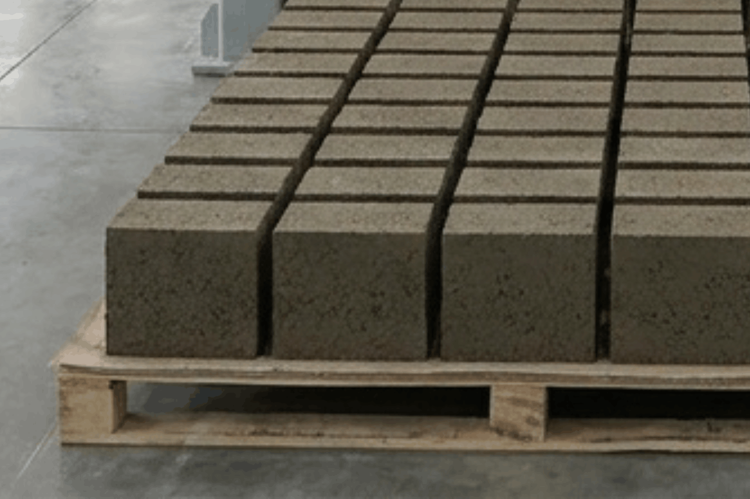 choose durable pallet materials for block production